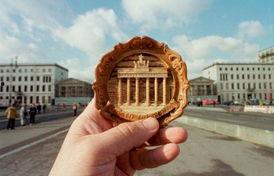 纪念品 第一部分,时光流转中的情感印记